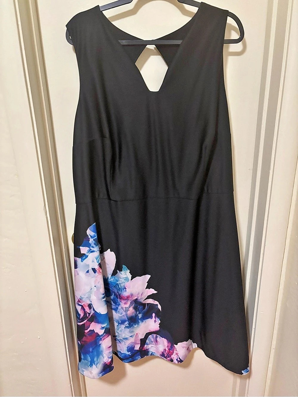Julia Jordan Floral Mini Dress in Black & Blue